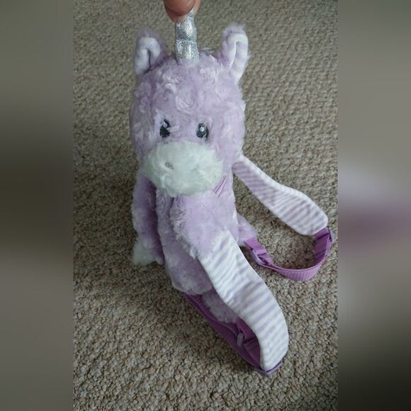Ebba Piggyback Pal - Unicorn - Picture 5 of 15